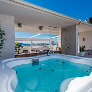 Penthouse With Roof Terrace With Jacuzzi Apartment