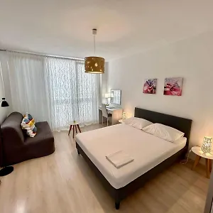 Ravkin Apartment